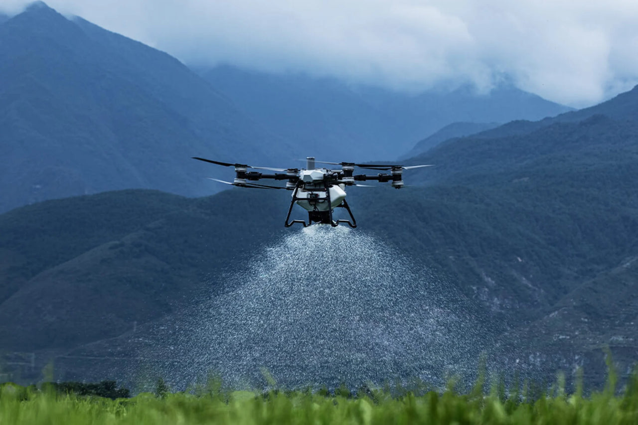 DJI T100 Spreading System